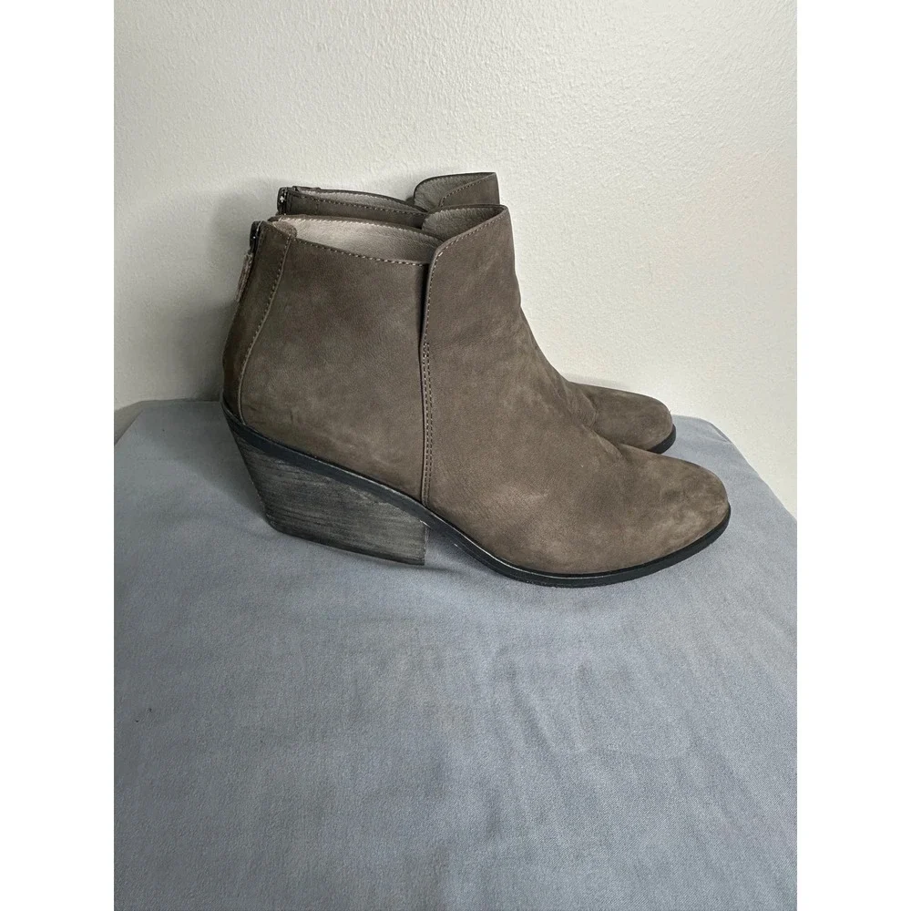 Eileen Fisher Women Taupe Leather Pointed Toe Ankle Booties Block Heel Size 9.5